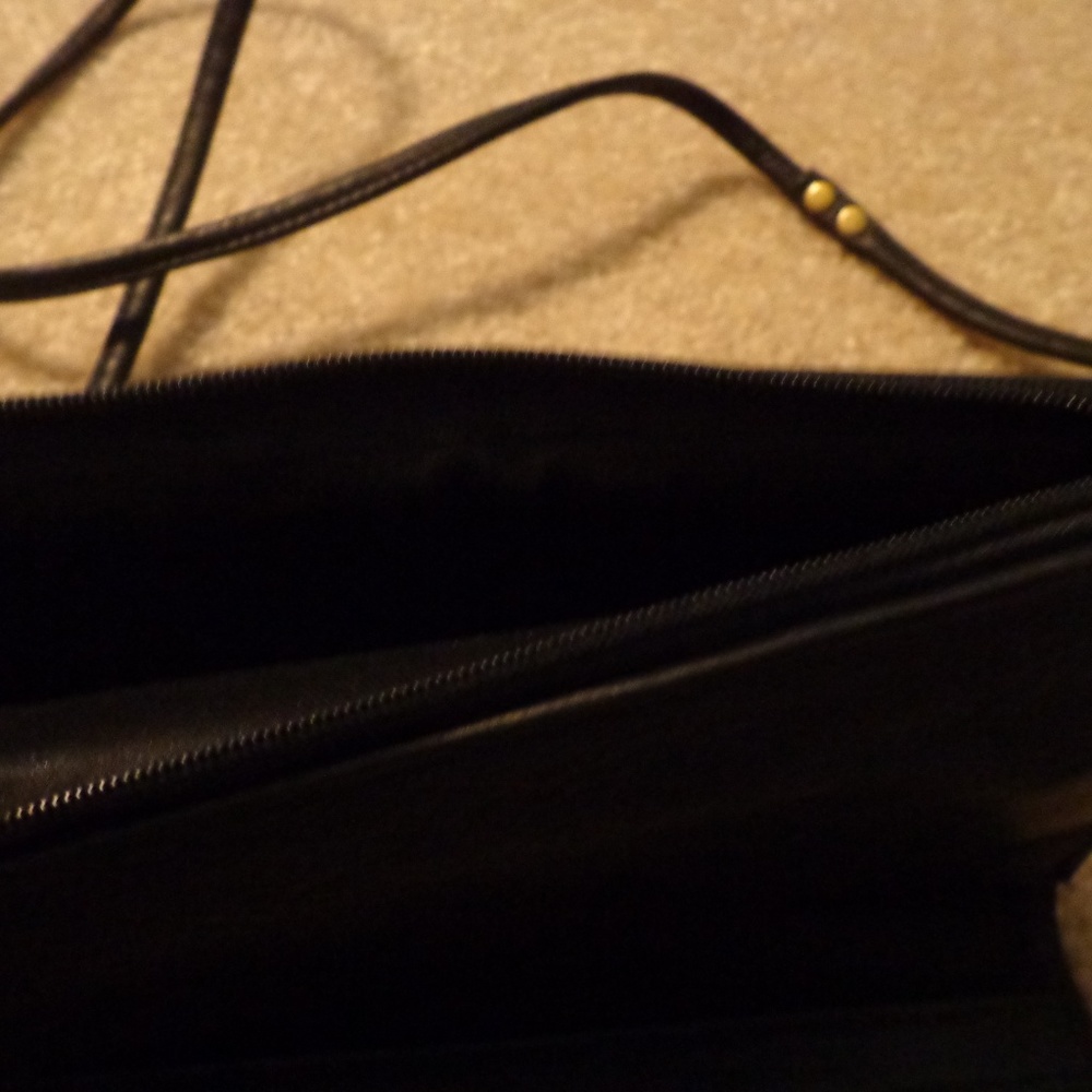 Fossil Wallet On A String! - image 3